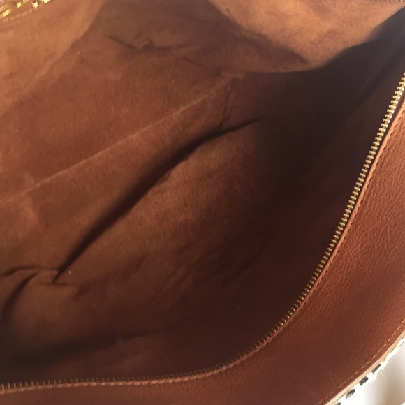 Oscar de la Renta bag - Picture 7 of 8